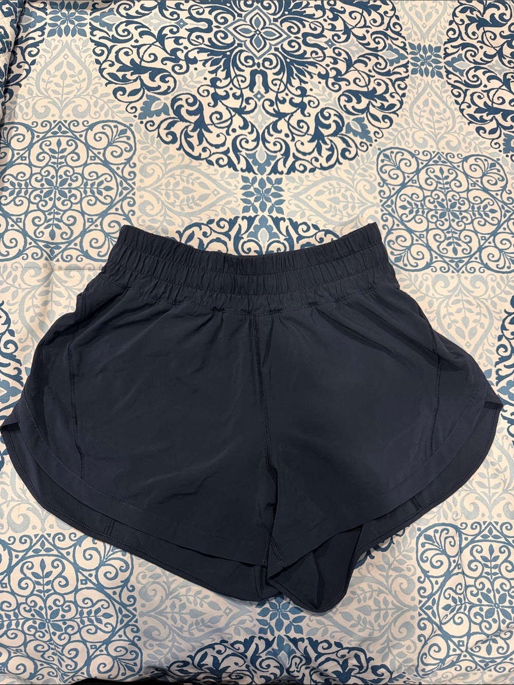 Lululemon hotty hot 2.5
